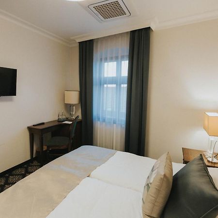 Hg Hotel Toszek 외부 사진